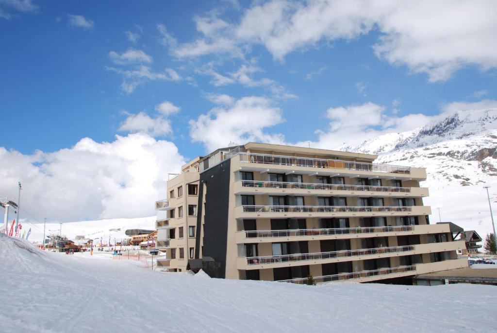 Hotel Le Dome ألب دويز المظهر الخارجي الصورة